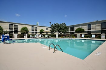 Holiday Inn Lumberton By Ihg,North Carolina>>Lumberton,3 star