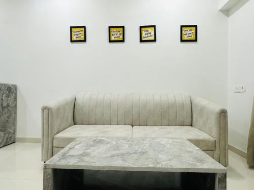 Astha Powai Service Apartments,,3 star