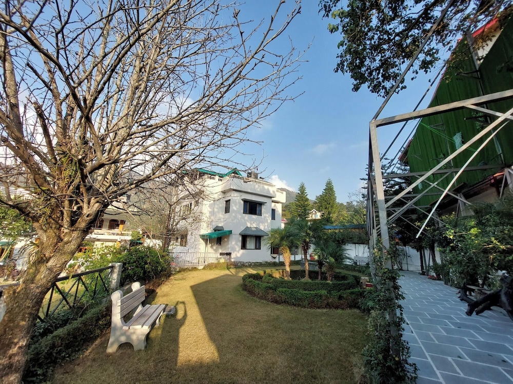 alinda house naukuchiatal by the ghaur