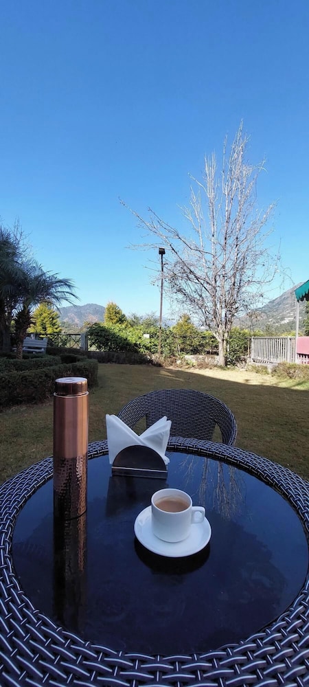 alinda house naukuchiatal by the ghaur