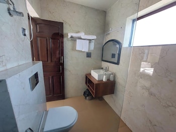 alinda house naukuchiatal by the ghaur