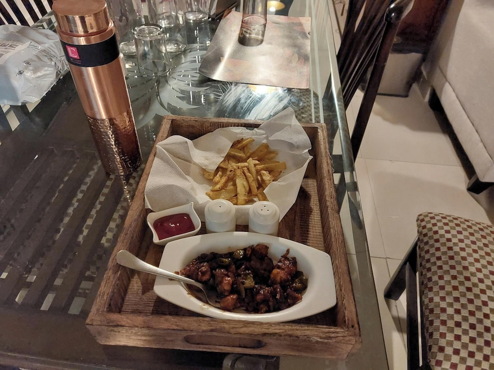 alinda house naukuchiatal by the ghaur