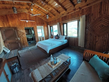 alinda house naukuchiatal by the ghaur