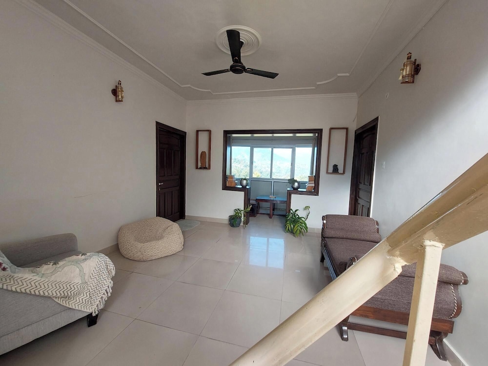 alinda house naukuchiatal by the ghaur