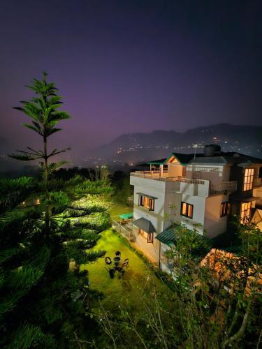 alinda house naukuchiatal by the ghaur