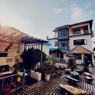 Alinda House Naukuchiatal By The Gaur,,2 star