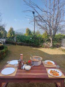 alinda house naukuchiatal by the ghaur