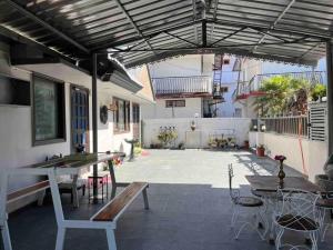 alinda house naukuchiatal by the ghaur