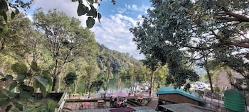 alinda house naukuchiatal by the ghaur