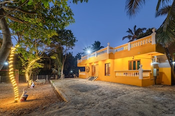 teak leaf gateway resort