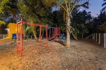 teak leaf gateway resort