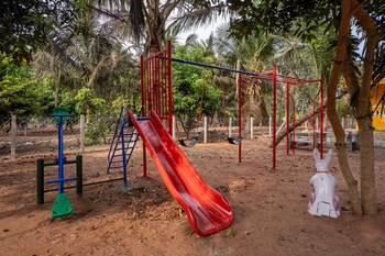 teak leaf gateway resort