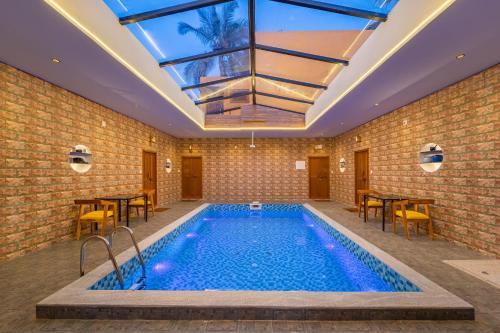 Teak Leaf Gateway Resort,,4 star