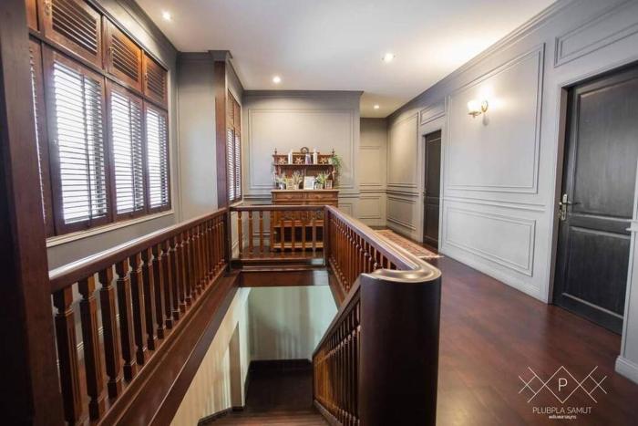 plubpla samut white villas