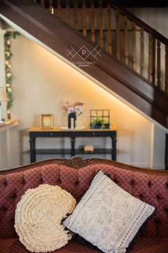 plubpla samut white villas