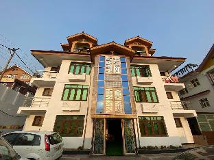 behtereen resort