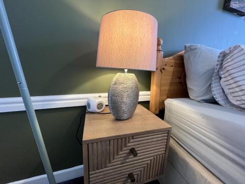 modernised 3 bedroom blackburn townhouse sleeps 6