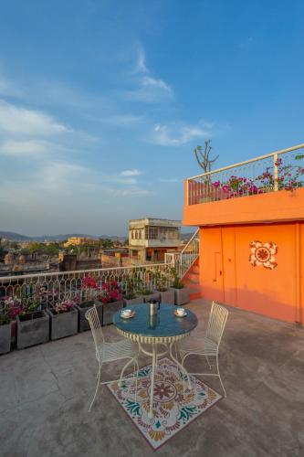 Sheel Mahal - Close To Hawa Mahal,,3 star