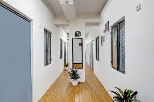 Super Hotel O Malviya Nagar Inn,,3 star