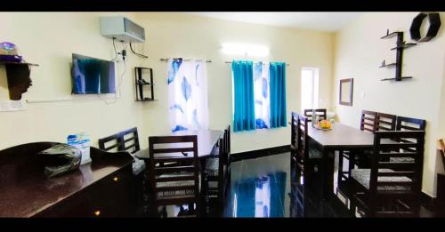 Arulmozhi Dream,,4 star