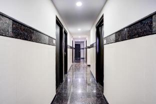 hotel o 82950 om sai residency