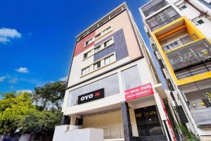 hotel o 82950 om sai residency