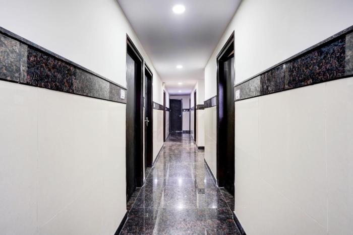 hotel o 82950 om sai residency