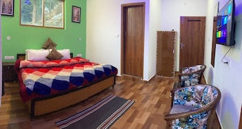 hotel snow crest residency