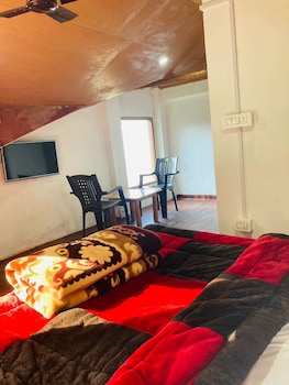 hotel snow crest residency