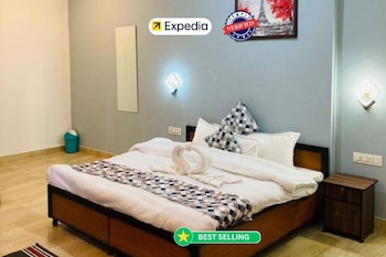 hotel snow crest residency