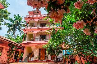 Tropical Beach Walk,,3 star