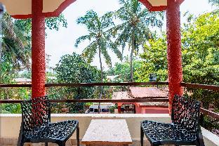 Tropical Beach Walk,,3 star