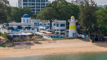 sea of love suite cafe pattaya