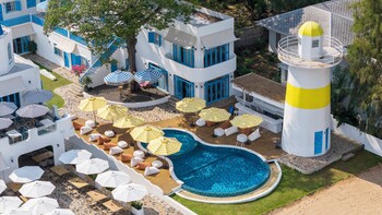 sea of love suite cafe pattaya