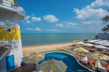 sea of love suite cafe pattaya