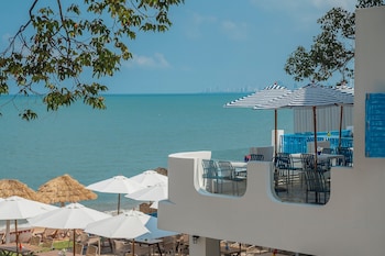 sea of love suite cafe pattaya