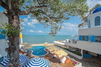 sea of love suite cafe pattaya