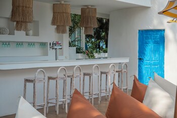 sea of love suite cafe pattaya