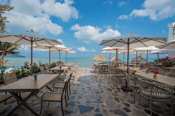 sea of love suite cafe pattaya