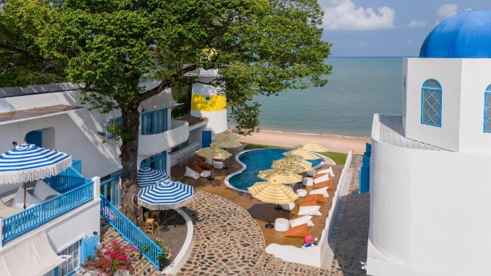 sea of love suite cafe pattaya