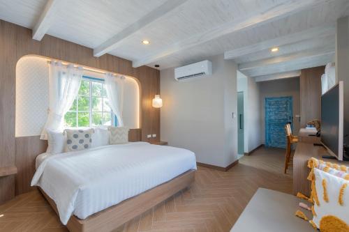 sea of love suite cafe pattaya