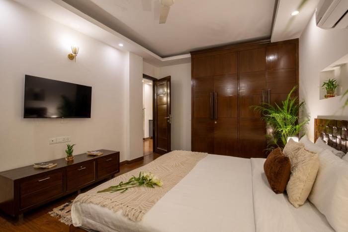 bedchambers serviced apartments south extension