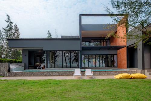emmarin villa
