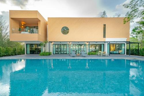 emmarin villa
