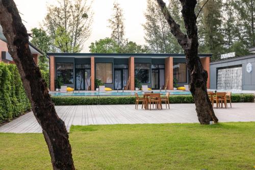 emmarin villa