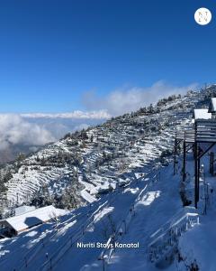 Nivriti Stays,,3 star