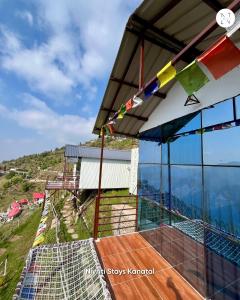 Nivriti Stays,,3 star