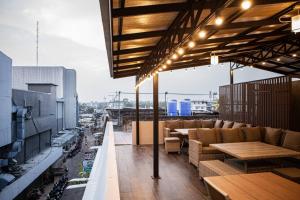 Miki House,,3 star
