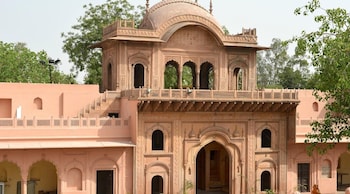 raja nahar singh palace