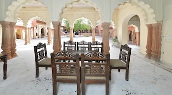 raja nahar singh palace